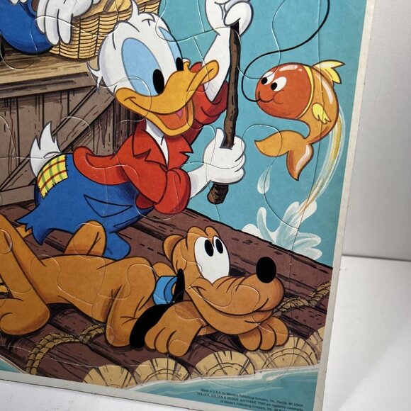Golden Frame Tray Puzzle Disney Mickey Donald and Pluto Fishing Vintage 1990 - Picture 8 of 8